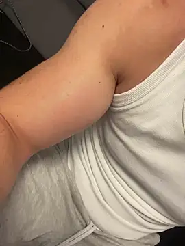 Snapshot of bestofsex99 chatting on September 2025 05:26:02 PM bestofsex99 online show from September 2025 05:26:02 PM