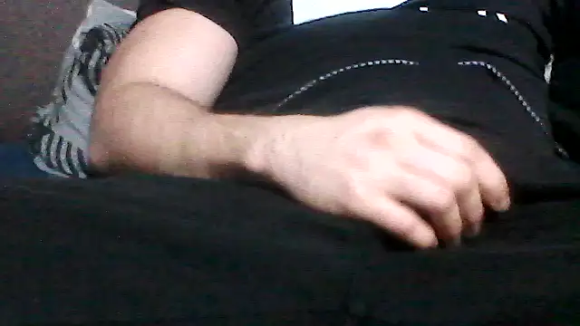 Snapshot of bestofsex99 chatting on December 2025 03:40:02 PM bestofsex99 online show from December 2025 03:40:02 PM