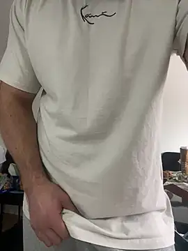 Snapshot of bestofsex99 chatting on February 2026 09:46:02 AM bestofsex99 online show from February 2026 09:46:02 AM