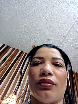 Snapshot of valerie_lya chatting on April 2026 12:50:02 PM valerie lya online show from April 2026 12:50:02 PM