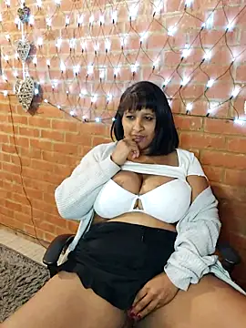 Snapshot of Lilybanx chatting on February 2025 12:19:01 PM Lilybanx online show from February 2025 12:19:01 PM