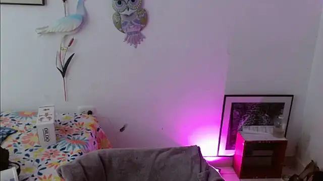 keyklin1 online show from February 2026 11:42:02 AM