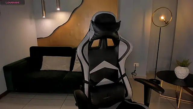 EllaClark online show from January 2025 07:40:01 PM