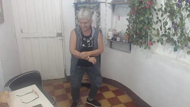 FunnyGrandma online show from March 2025 11:53:02 PM