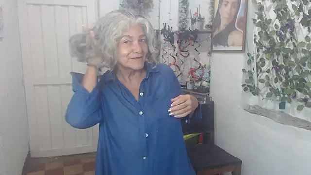 FunnyGrandma online show from October 2025 12:19:01 AM