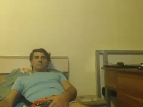 yvesstorm1 online show from December 2024 09:19:01 PM