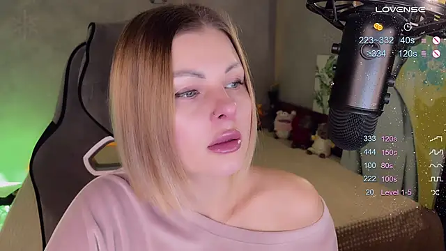 Your Sweet Lilu online show from December 2024 12:54:02 PM