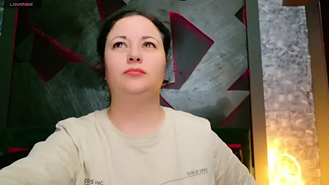 Snapshot of AleshaArabian chatting on January 2025 07:07:02 PM AleshaArabian online show from January 2025 07:07:02 PM