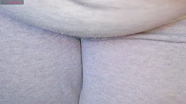 Snapshot of AleshaArabian chatting on February 2025 07:49:01 PM AleshaArabian online show from February 2025 07:49:01 PM