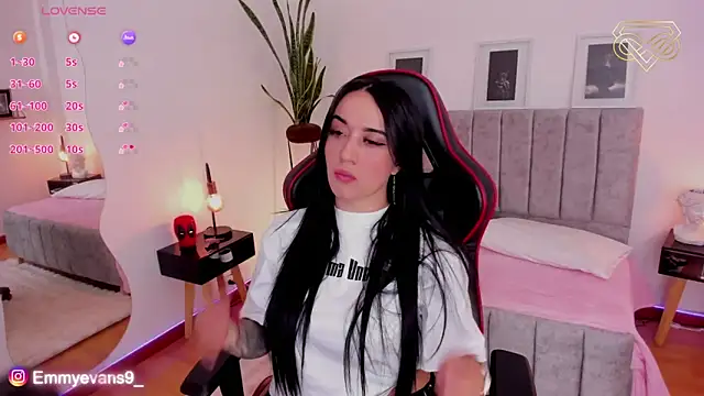 EmmyEvans1 online show from January 2025 07:35:01 PM