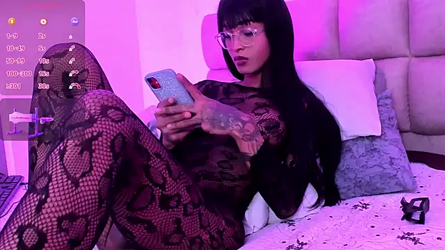 TracySugar online show from November 2025 01:11:02 PM