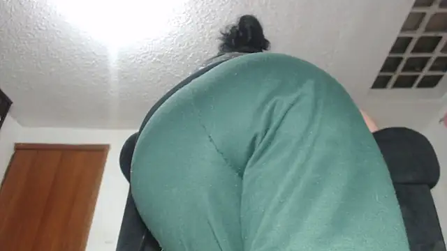 prettyangelsquirt online show from February 2025 06:42:01 PM