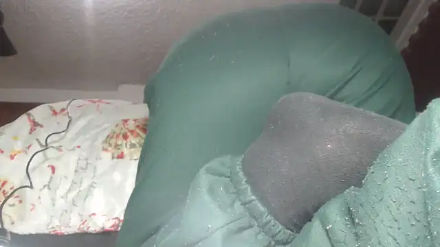 prettyangelsquirt online show from October 2025 12:00:01 AM