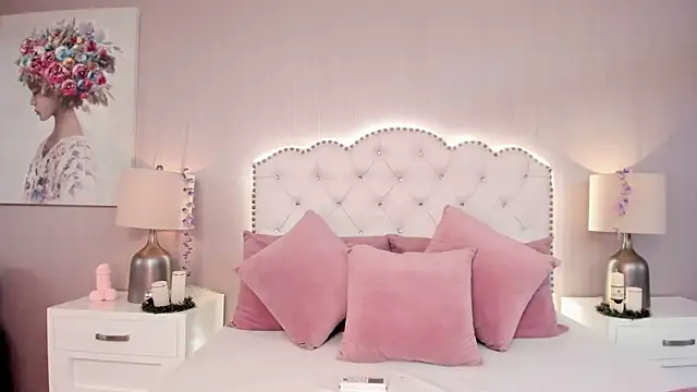 Sofiia W26 online show from January 2025 09:33:01 PM