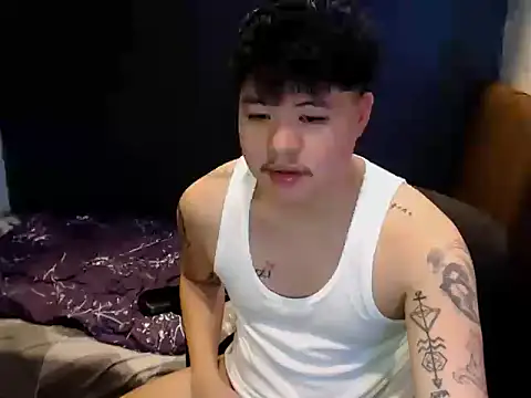 Snapshot of ASIANken911 chatting on November 2025 04:34:02 PM ASIANken911 online show from November 2025 04:34:02 PM