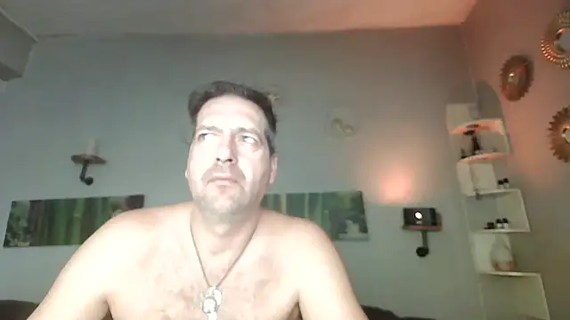 Snapshot of matrikes1 chatting on December 2024 11:39:02 AM matrikes1 online show from December 2024 11:39:02 AM