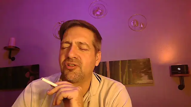 Snapshot of matrikes1 chatting on December 2024 11:26:02 PM matrikes1 online show from December 2024 11:26:02 PM