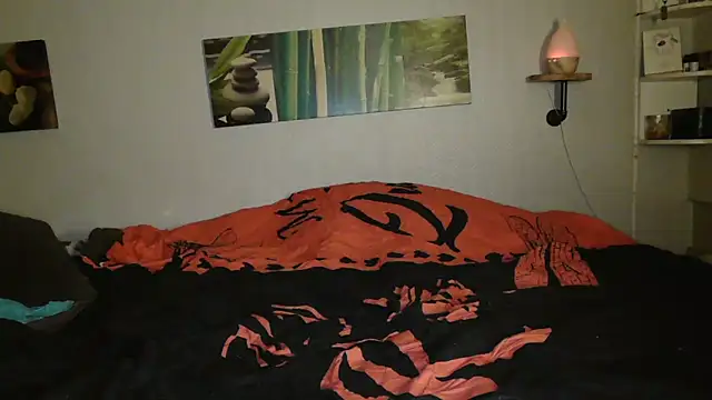 Snapshot of matrikes1 chatting on January 2025 10:28:02 PM matrikes1 online show from January 2025 10:28:02 PM