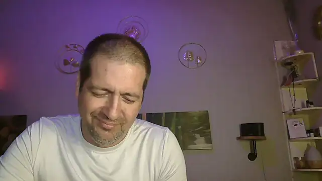 Snapshot of matrikes1 chatting on February 2025 07:25:02 PM matrikes1 online show from February 2025 07:25:02 PM