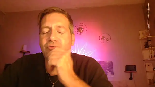 Snapshot of matrikes1 chatting on October 2025 06:49:01 PM matrikes1 online show from October 2025 06:49:01 PM