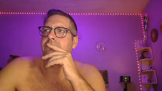 Snapshot of matrikes1 chatting on November 2025 08:40:01 PM matrikes1 online show from November 2025 08:40:01 PM