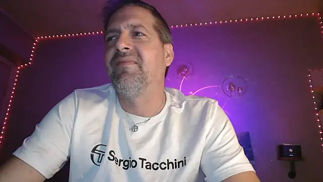 Snapshot of matrikes1 chatting on February 2026 07:32:02 PM matrikes1 online show from February 2026 07:32:02 PM