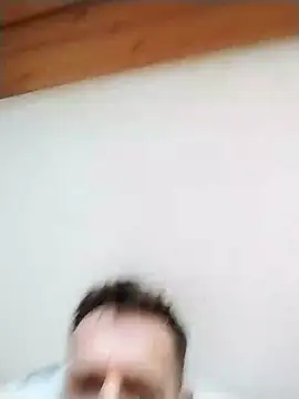 Snapshot of Kw8585kw chatting on January 2025 03:47:02 PM Kw8585kw online show from January 2025 03:47:02 PM