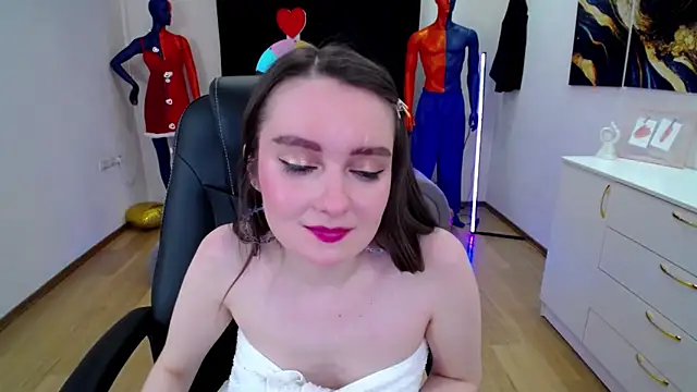 CloudGrace online show from March 2025 04:33:02 PM