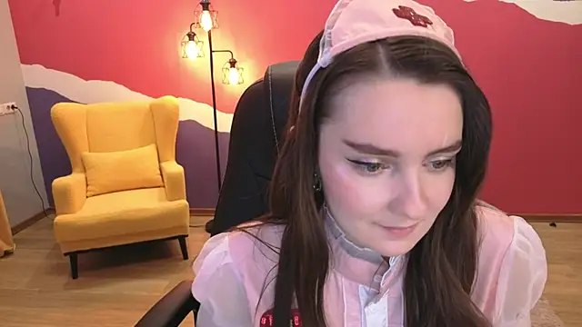 CloudGrace online show from November 2025 06:12:01 PM