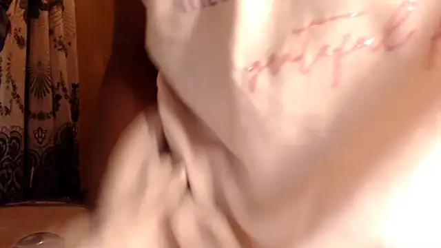 Snapshot of NaughtyGranny chatting on October 2025 10:32:02 PM NaughtyGranny online show from October 2025 10:32:02 PM