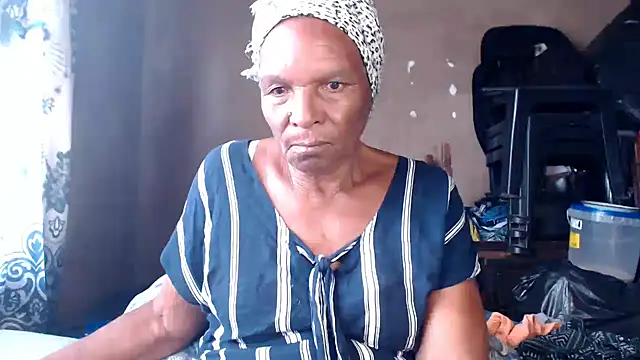 Snapshot of NaughtyGranny chatting on November 2025 10:21:01 AM NaughtyGranny online show from November 2025 10:21:01 AM