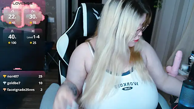 Mini Mo online show from February 2025 01:54:01 PM