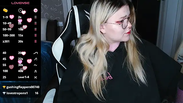 Mini Mo online show from February 2025 11:41:01 AM