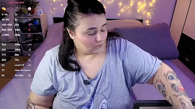 naughtykiss online show from March 2026 10:37:01 AM