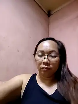 Snapshot of asianwet4u chatting on April 2026 05:47:01 AM asianwet4u online show from April 2026 05:47:01 AM