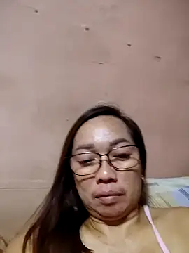 Snapshot of asianwet4u chatting on April 2026 12:03:01 PM asianwet4u online show from April 2026 12:03:01 PM