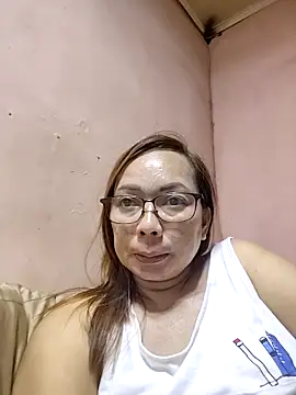 Snapshot of asianwet4u chatting on May 2026 03:30:01 PM asianwet4u online show from May 2026 03:30:01 PM