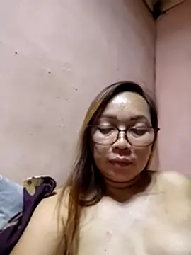 Snapshot of asianwet4u chatting on May 2026 05:18:01 PM asianwet4u online show from May 2026 05:18:01 PM