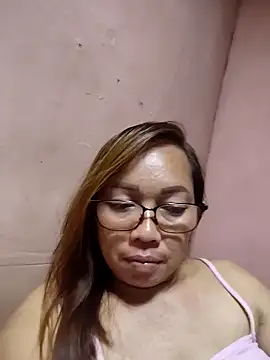 Snapshot of asianwet4u chatting on May 2026 02:11:01 PM asianwet4u online show from May 2026 02:11:01 PM