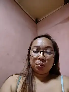 Snapshot of asianwet4u chatting on June 2026 04:42:02 PM asianwet4u online show from June 2026 04:42:02 PM
