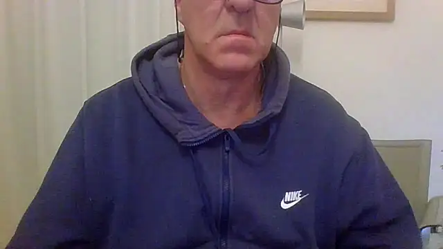 ANONIMO7735 online show from December 2025 06:34:02 PM