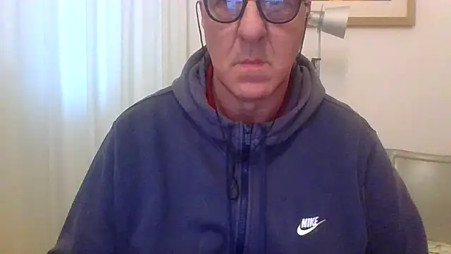 ANONIMO7735 online show from April 2026 04:02:02 PM