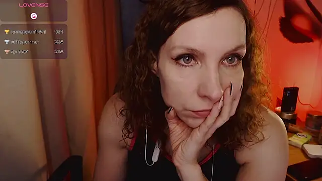 Snapshot of JohansonKatie chatting on February 2025 06:36:01 AM JohansonKatie online show from February 2025 06:36:01 AM