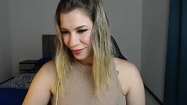 ms sofia x online show from December 2024 02:52:01 PM