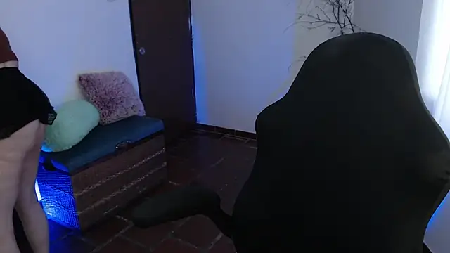 ms sofia x online show from March 2025 06:16:01 PM