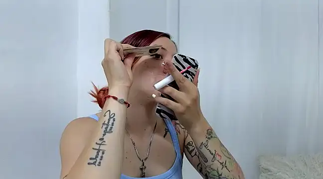 Snapshot of ninaa_fox chatting on February 2025 04:31:01 PM ninaa fox online show from February 2025 04:31:01 PM