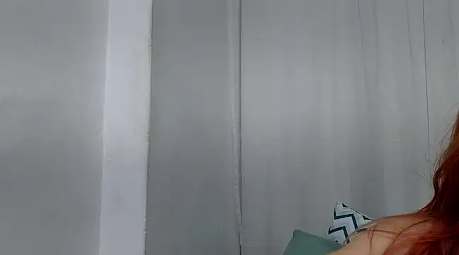 Snapshot of ninaa_fox chatting on February 2025 02:58:01 PM ninaa fox online show from February 2025 02:58:01 PM