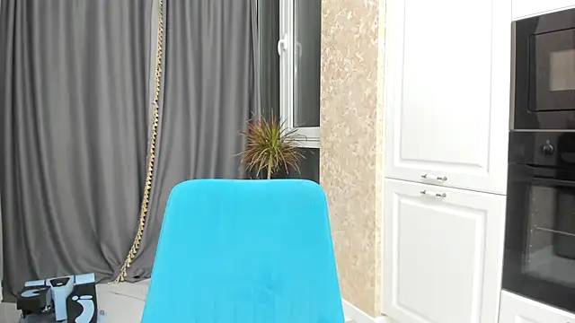 Snapshot of Iris_cherry chatting on December 2024 08:00:01 PM Iris cherry online show from December 2024 08:00:01 PM