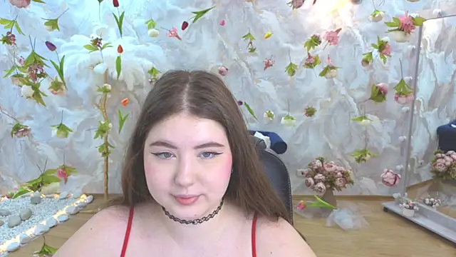 NicoleFoxery online show from May 2026 06:25:01 PM