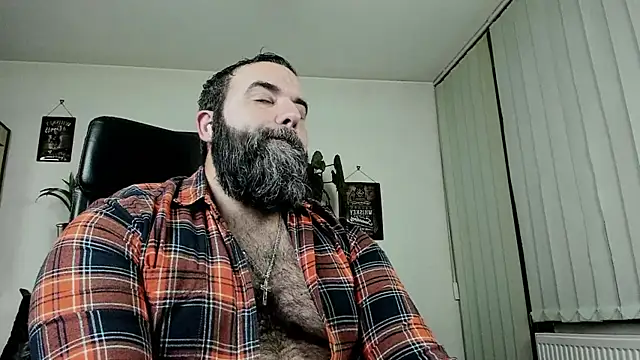 ChristophJules online show from November 2025 08:07:01 PM